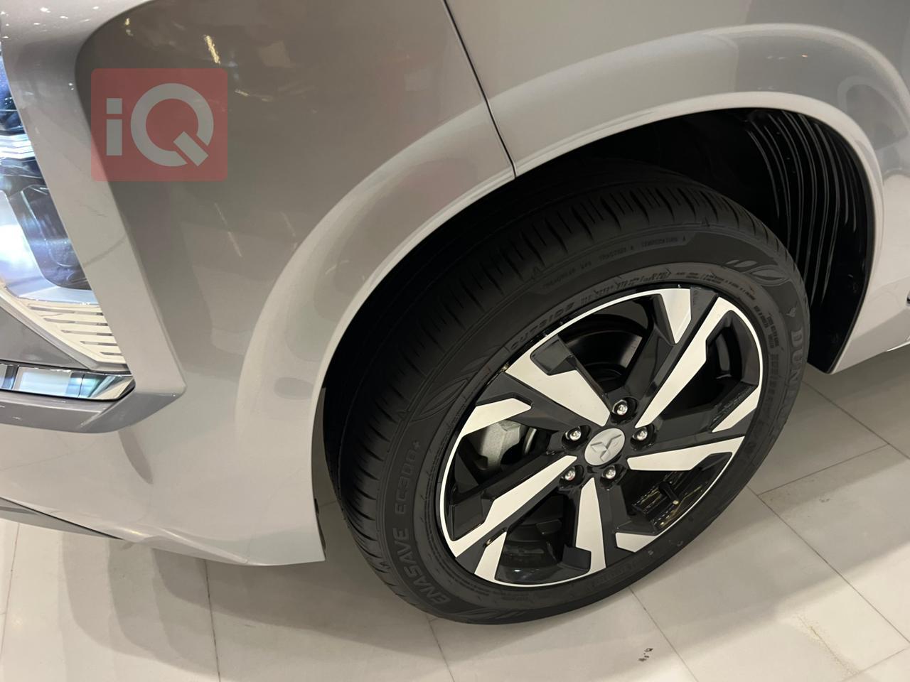 ميتسوبيشي اكسباندر